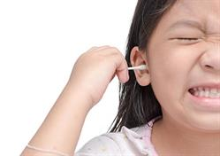 آیا استفاده از گوش پاک کن مضر است؟