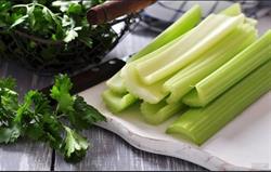 کرفس؛ سبزی ساده با خواص شگفت انگیز