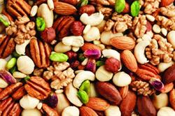 کدام آجیل را باید به رژیم غذایی اضافه کرد؟